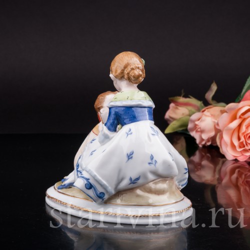 Фарфоровая статуэтка "Букет для сестрички", E. A. Muller, Германия, кон 19 - нач. 20 вв.
