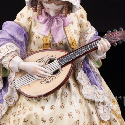 Статуэтка из фарфора Дама с лютней, Carl Thieme, Германия, нач. 20 века.