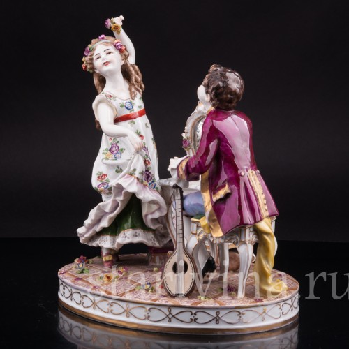 Фарфоровая композиция Дети у зеркала, Volkstedt, Германия, до 1936 года.