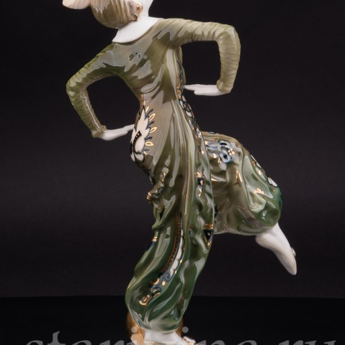 Статуэтка из фарфора Танцовщица с шаром, Hutschenreuther, Германия, 1930 гг.