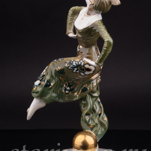 Статуэтка из фарфора Танцовщица с шаром, Hutschenreuther, Германия, 1930 гг.