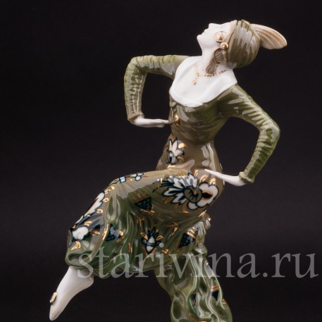 Статуэтка из фарфора Танцовщица с шаром, Hutschenreuther, Германия, 1930 гг.