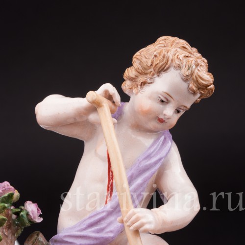 Антикварная статуэтка Аллегория земли, путти с лопатой, Meissen, Германия, сер. 19 - нач. 20 вв.