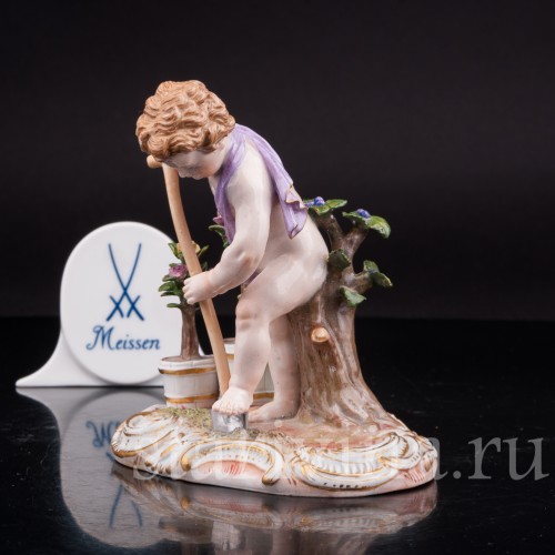 Антикварная статуэтка Аллегория земли, путти с лопатой, Meissen, Германия, сер. 19 - нач. 20 вв.