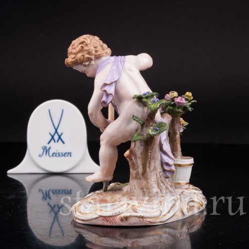 Антикварная статуэтка Аллегория земли, путти с лопатой, Meissen, Германия, сер. 19 - нач. 20 вв.