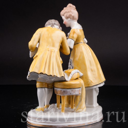 Статуэтка из фарфора Первое свидание, Heubach, Германия, нач. 20 века.
