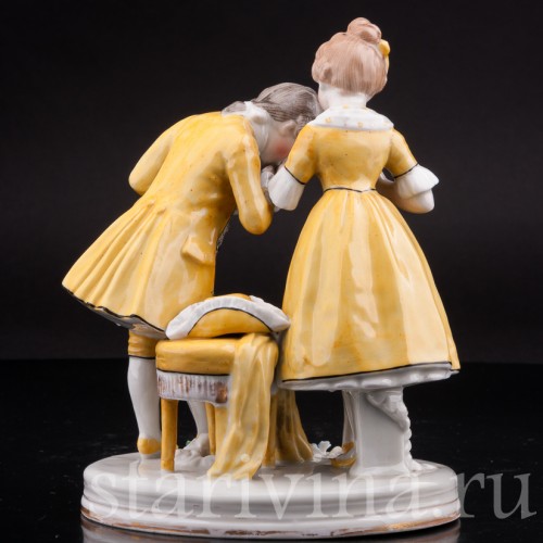Статуэтка из фарфора Первое свидание, Heubach, Германия, нач. 20 века.