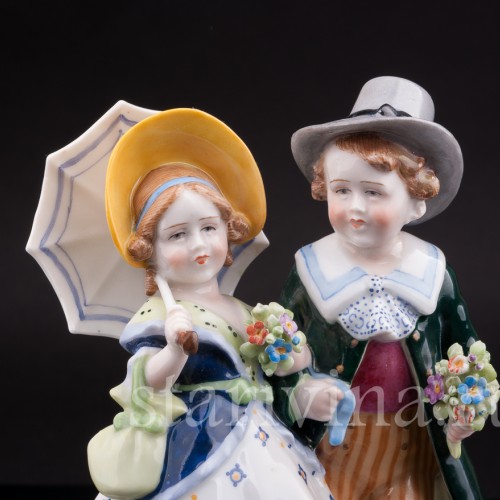 Статуэтка из фарфора Дети на прогулке, E. A. Muller, Германия, 1890-1927 гг.