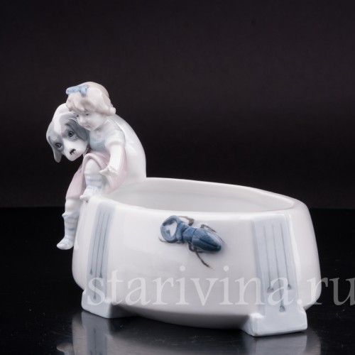 Фарфоровая фигурка Девочка с собакой, вазочка, Metzler & Ortloff, Германия, нач. 20 в.