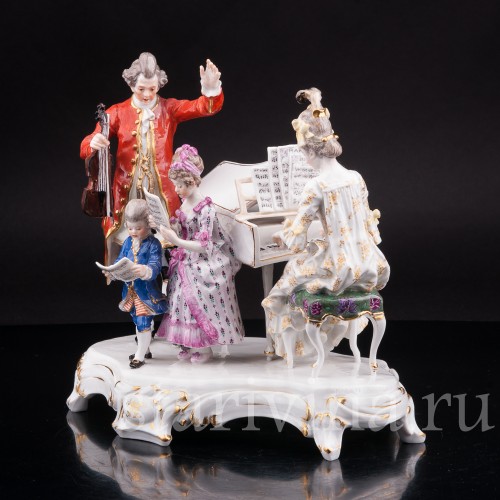 Старинная фарфоровая композиция Домашний концерт (Семья Моцарта), Meissen, Германия, 1903-1925 гг.