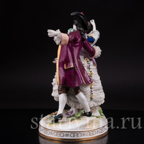 Фарфоровая статуэтка Танцовщица Камарго с кавалером, кружевная, Volkstedt, Германия, до 1935 г.