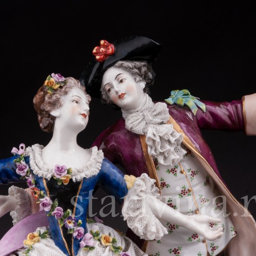 Фарфоровая статуэтка Танцовщица Камарго с кавалером, кружевная, Volkstedt, Германия, до 1935 г.