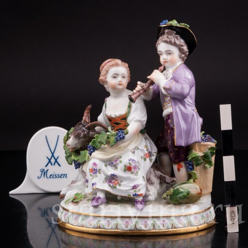 Антикварная статуэтка Аллегория осени, дети с козликом, Meissen, Германия, сер. 19 - нач. 20 вв.