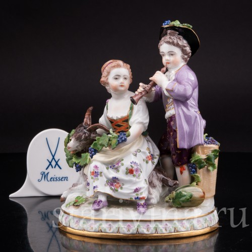Антикварная статуэтка Аллегория осени, дети с козликом, Meissen, Германия, сер. 19 - нач. 20 вв.