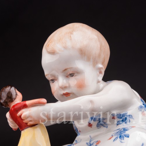 Коллекционная статуэтка Девочка с куклой, Meissen, Германия, до 1948 г.