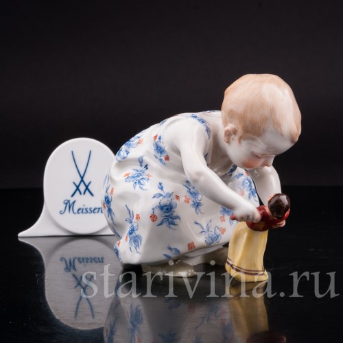 Коллекционная статуэтка Девочка с куклой, Meissen, Германия, до 1948 г.