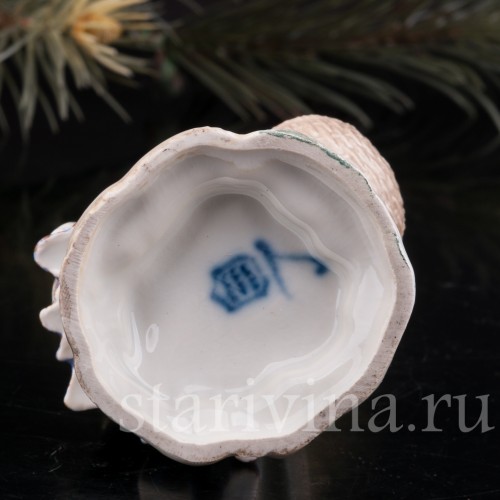 Фигурка из фарфора За грибами, девочка с лукошком, Dressel, Kister & Co, Германия, 1902-04 гг.