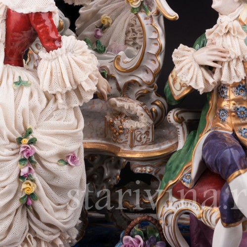 Большая фарфоровая композиция У зеркала, кружевная, Volkstedt, Германия, сер. 20 в.