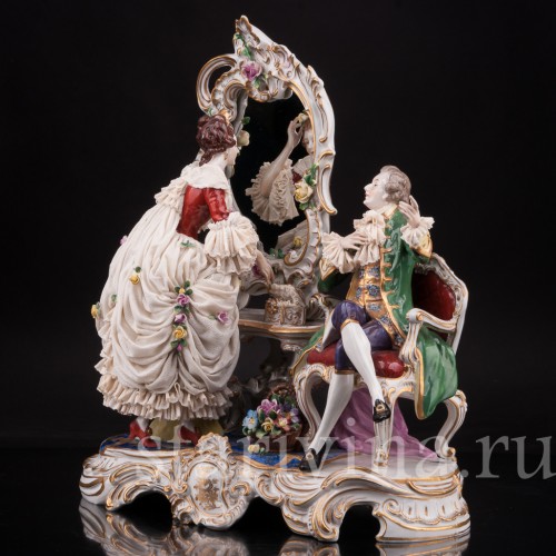 Большая фарфоровая композиция У зеркала, кружевная, Volkstedt, Германия, сер. 20 в.