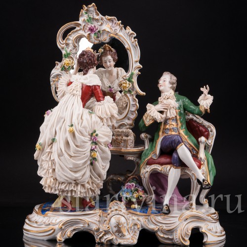 Большая фарфоровая композиция У зеркала, кружевная, Volkstedt, Германия, сер. 20 в.