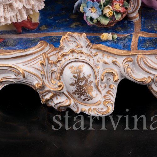 Большая фарфоровая композиция У зеркала, кружевная, Volkstedt, Германия, сер. 20 в.