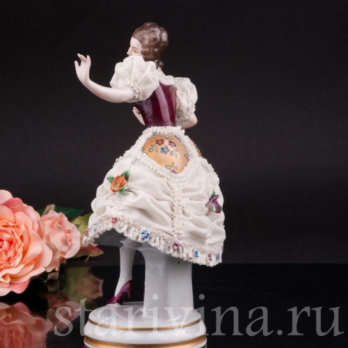 Фарфоровая статуэтка Девушка, кружевная, Mitterteich, Германия, вт. пол. 20 в.
