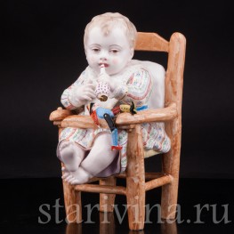 Старинная статуэтка Малыш на стуле, Франция, 19 в.