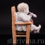 Старинная статуэтка Малыш на стуле, Франция, 19 в.