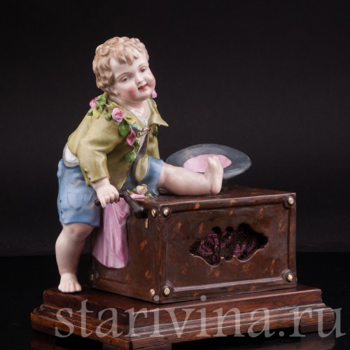Музыкальная шкатулка Мальчик с шарманкой, Германия, 19 в.