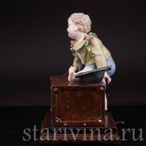 Музыкальная шкатулка Мальчик с шарманкой, Германия, 19 в.