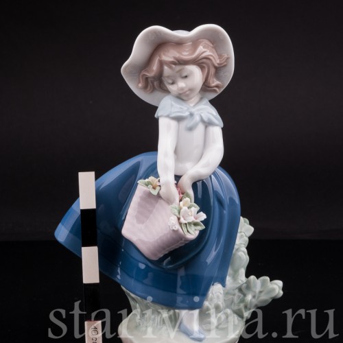 Фигурка из фарфора Девочка в шляпке, Lladro, Испания, 1983-2004 гг.