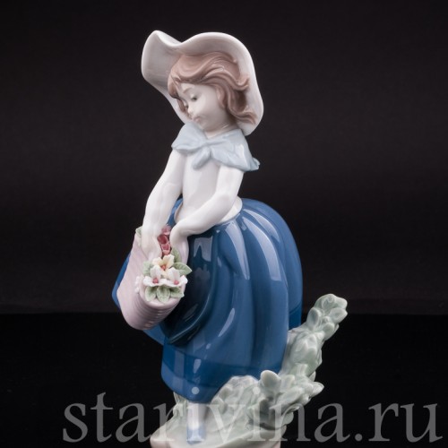 Фигурка из фарфора Девочка в шляпке, Lladro, Испания, 1983-2004 гг.