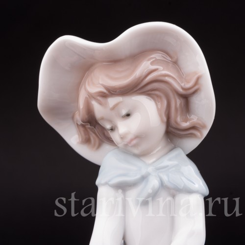 Фигурка из фарфора Девочка в шляпке, Lladro, Испания, 1983-2004 гг.