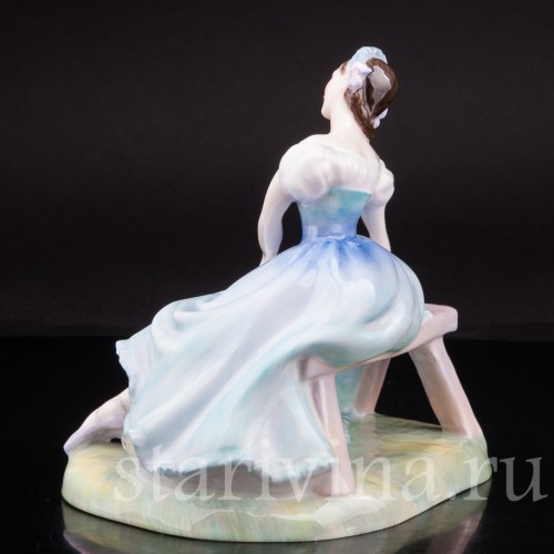 Статуэтка из фарфора Жизель, Royal Doulton, Великобритания, 1953 год.