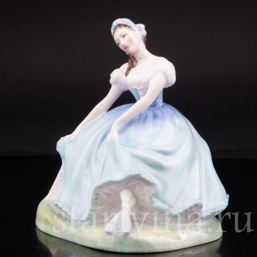 Статуэтка из фарфора Жизель, Royal Doulton, Великобритания, 1953 год.