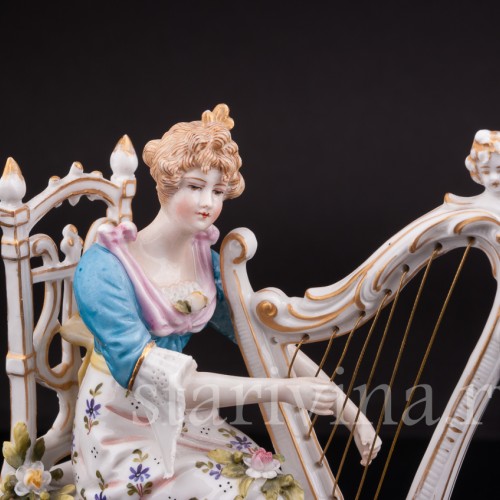 Фарфоровая статуэтка Девушка с арфой, Sitzendorf, Германия, 19 в.