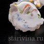 Фигурка из фарфора Девочка с букетом, миниатюра, E. A. Muller, Германия, кон. 19, нач. 20 вв.