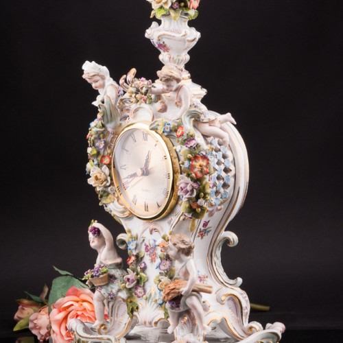 Антикварные фарфоровые часы Времена Года, Sitzendorf, Германия, 19 век.