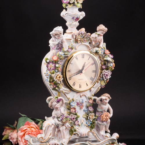 Антикварные фарфоровые часы Времена Года, Sitzendorf, Германия, 19 век.