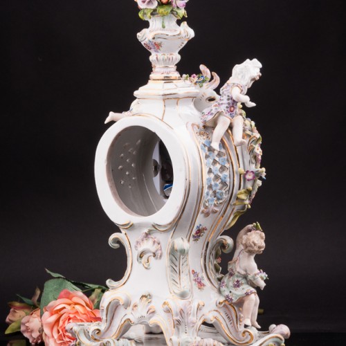 Антикварные фарфоровые часы Времена Года, Sitzendorf, Германия, 19 век.