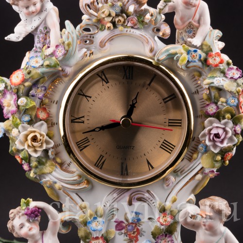 Антикварные фарфоровые часы Времена Года, Sitzendorf, Германия, 19 век.