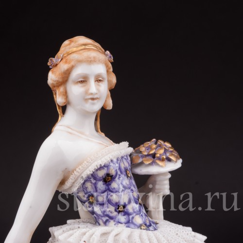 Антикварная статуэтка Девушка с веером и букетом, кружевная, E. A. Muller, Германия, нач. 20 в.