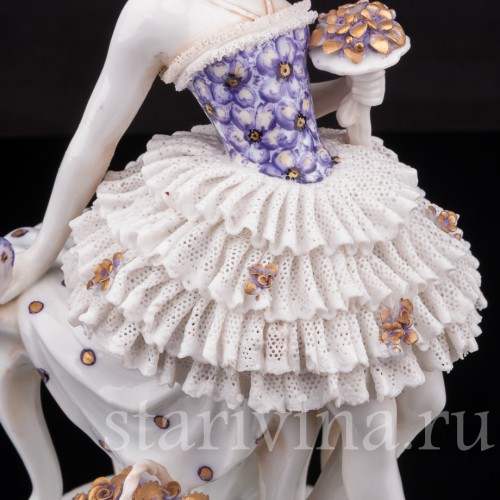 Антикварная статуэтка Девушка с веером и букетом, кружевная, E. A. Muller, Германия, нач. 20 в.