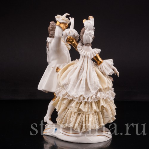 Фарфоровая статуэтка Танцующая пара, кружевная, Ackermann & Fritze, Германия, перв. пол. 20 в.