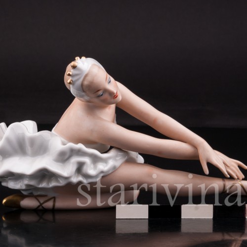 Фигурка из фарфроа Балерина Лебедь, Wallendorf, Германия, 1960 г.