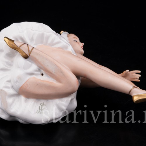 Фигурка из фарфроа Балерина Лебедь, Wallendorf, Германия, 1960 г.