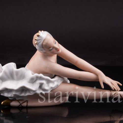 Фигурка из фарфроа Балерина Лебедь, Wallendorf, Германия, 1960 г.