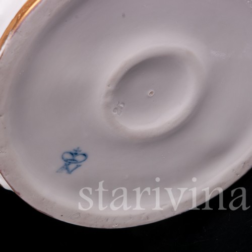 Статуэтка Балерина на стуле, кружевная, Volkstedt, Германия, нач. 20 в.