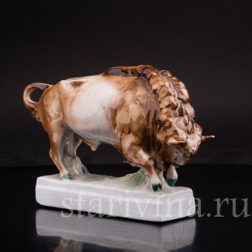 Фигурка животного из фарфора Зубр, Zsolnay, Венгрия, 1890-1950 гг.