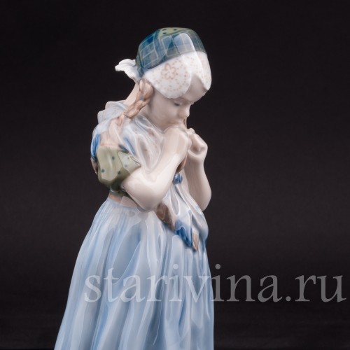 Фарфоровая статуэтка Девочка с косичкой, Royal Copenhagen, Дания, 1975 г.